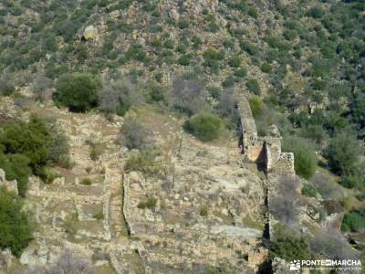 Ciudad de Vascos-Dolmen de Azután;practicar senderismo senderos del monasterio pasos largos senderi